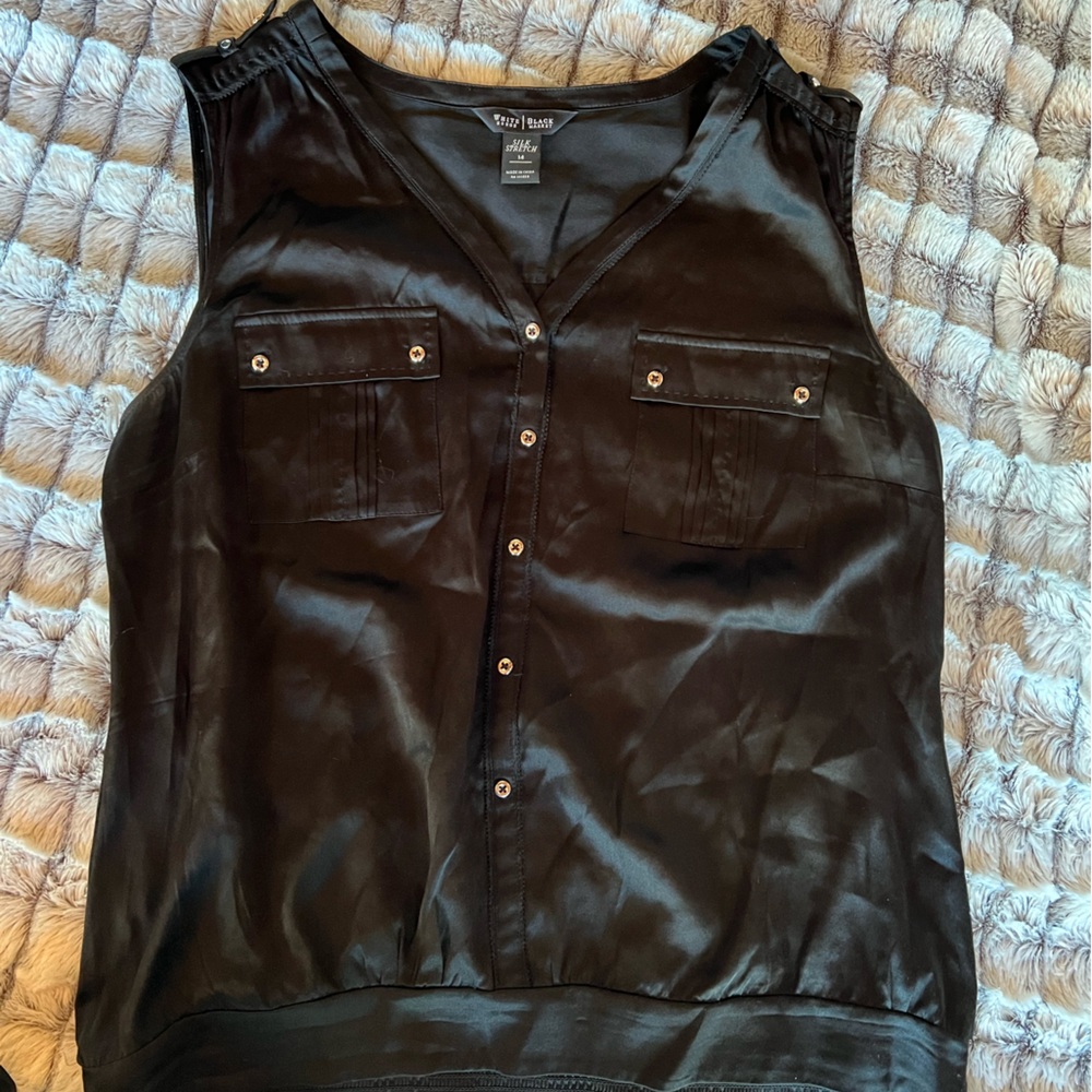 White House black market top